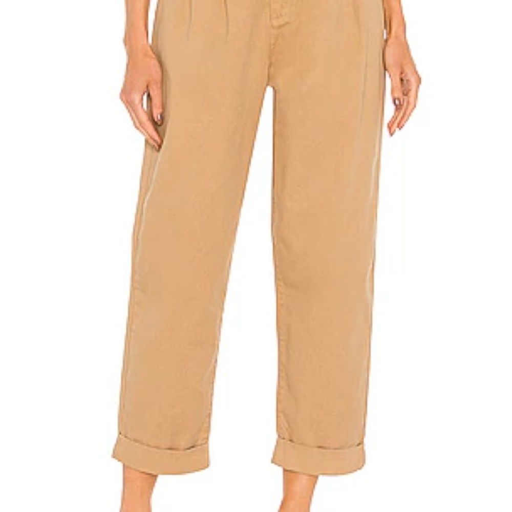 Kellin Pleated Trouser in Khaki
PISTOLA